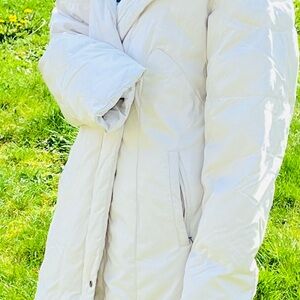 White Puffer Jacket with Plush Material and Long Fit